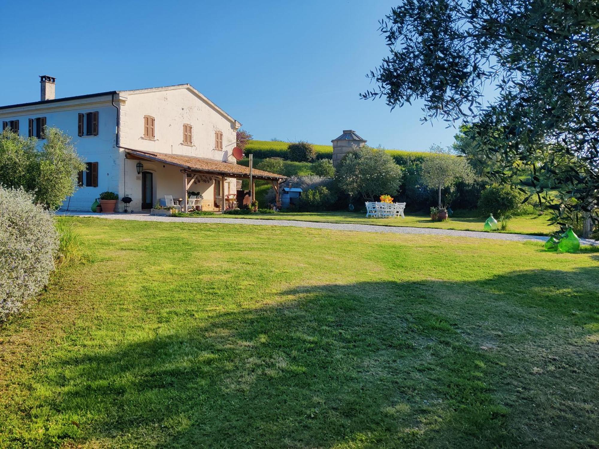 Гостьовий будинок Rustico Del Bozzo Castelleone di Suasa Екстер'єр фото
